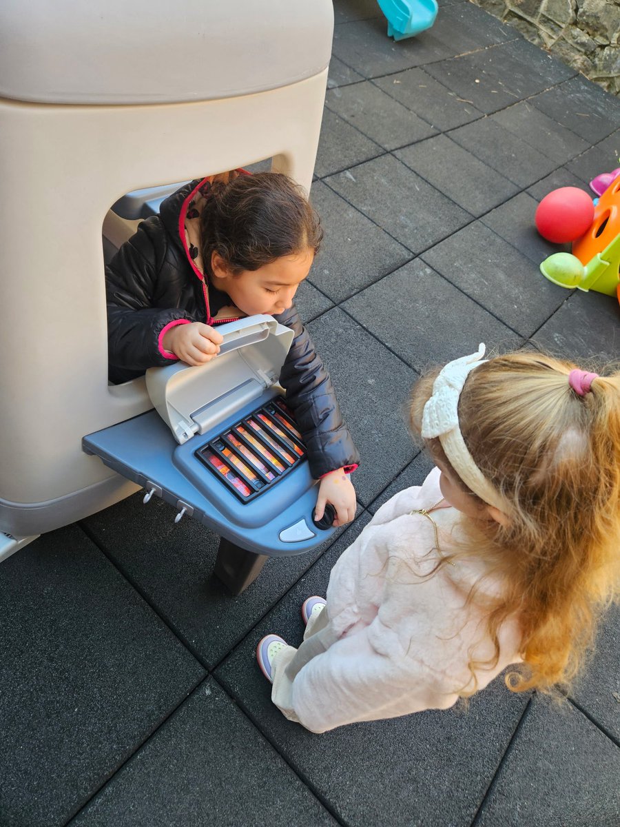 St.Theresa School tweet media