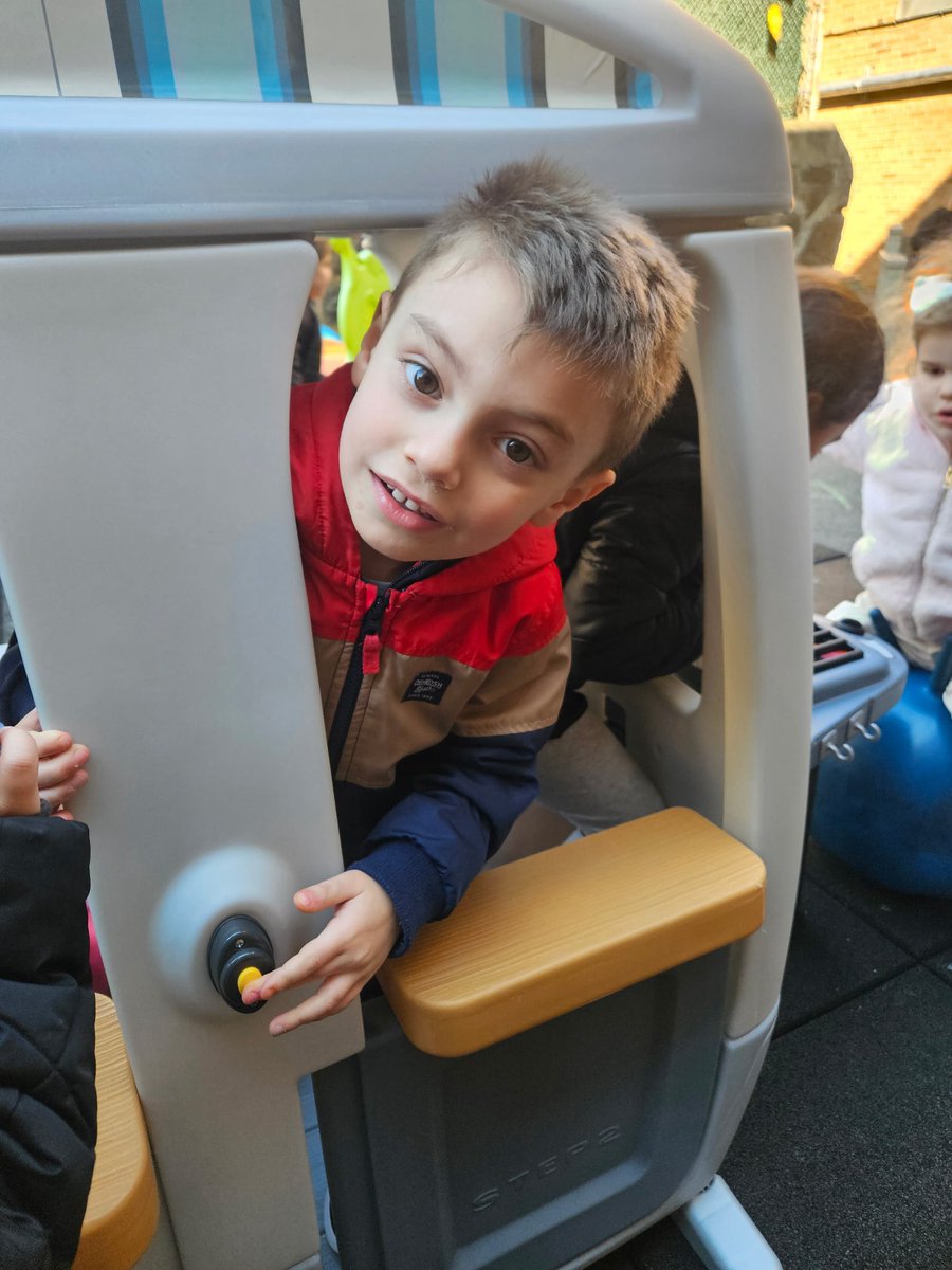 St.Theresa School tweet media