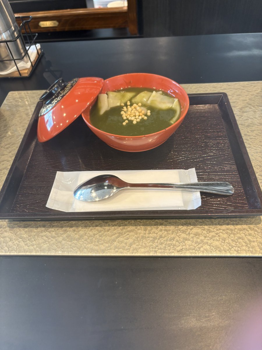 koitaro0806's tweet photo. 掛川　さすけ本店２
日替わり丼？😅＆和風デザート
美味しい麺と共に、大好きなさすけのカレー＆お抹茶お汁粉で、さすけフルコース😆🍛は、チョイ辛で旨い銀皿が最高。お汁粉は、２回目かな？こちらも絶品❗️美味しゅうございました♪ https://t.co/hGlqE6PcsB