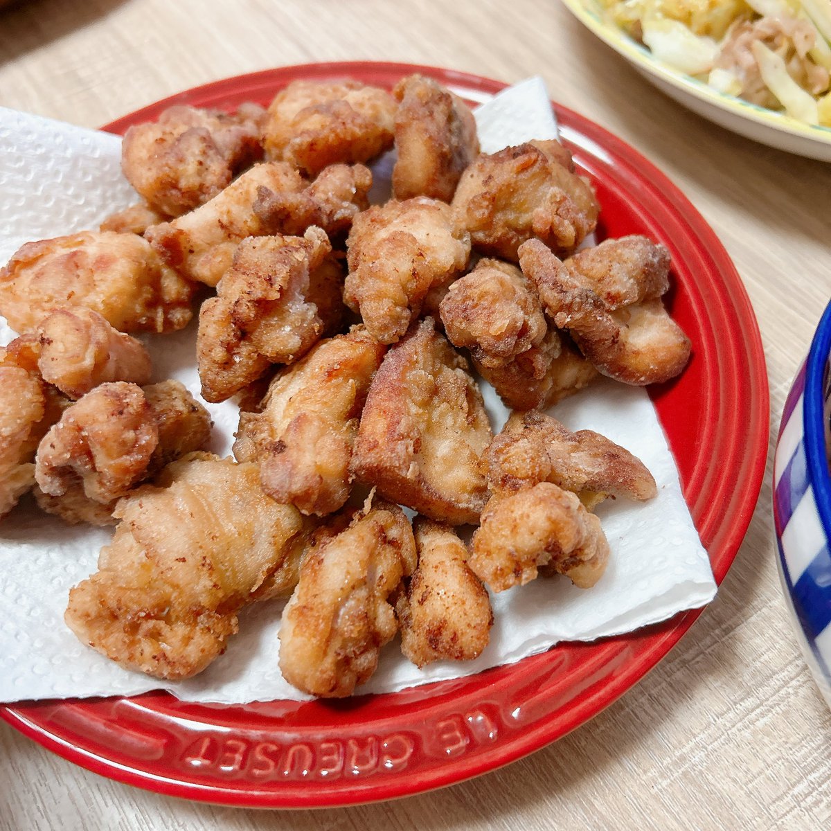 miumim316's tweet photo. 昨日から揚げ食べたから、今日は朝からくしゃみ+鼻水がやばいです🤧
食生活が乱れると体調に直結する私…。笑
油と砂糖と添加物の摂りすぎには気をつけたいところです🙃 https://t.co/7ZvCm9SWGF