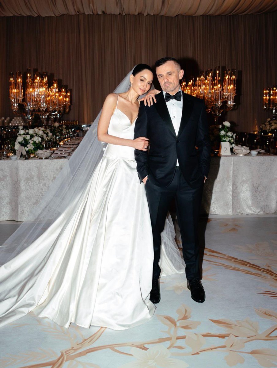 Gary Vaynerchuk tweet media