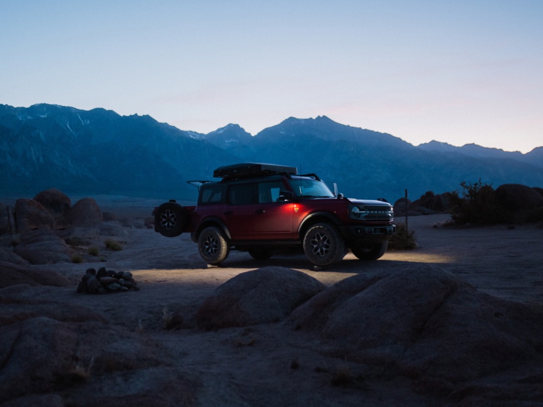 cavender_ford's tweet photo. The Ford Bronco is made for drivers who crave real adventure. Its iconic stance and durability help you ditch the ordinary and head straight toward whatever trail you want to tackle. Let us help find your Bronco at Cavender Ford: https://t.co/ztiG0sfsgT https://t.co/8xuzG684VX