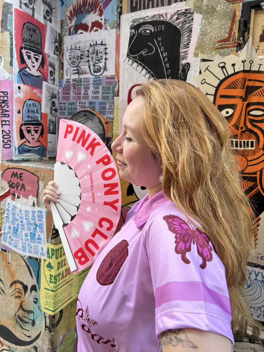 Feria Random tweet media