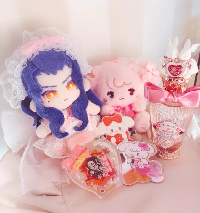 最近のプリンセスラビットほたる のキャミーちゃんやバニーガーデンな香水やら届いて宅が春らしくなってきました かわいいですね 季節は春が1番好き