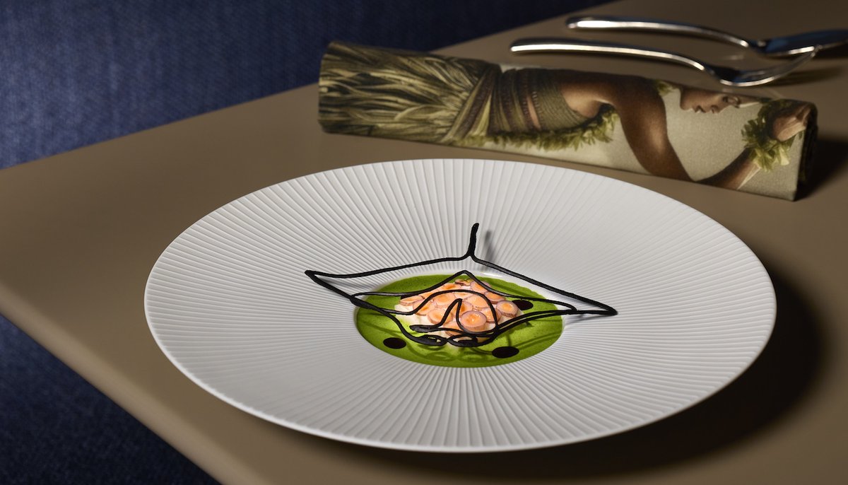 The Michelin Guide Portugal 2026 results are in.

⭐ 10 new one-star restaurants
⭐ Fifty Seconds in Lisbon promoted to two stars

There are now 53 restaurants in Portugal with Michelin recognition.  Full list via Portugal Confidential:  bit.ly/michelin_stars…