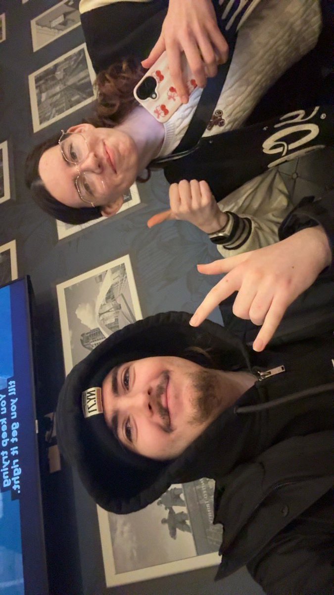 Friend Or Clout! tweet media