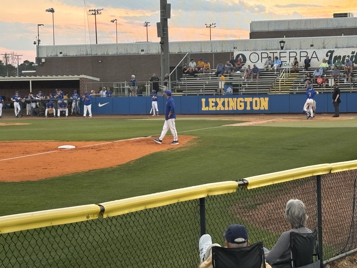 Coach Bailey Harris tweet media