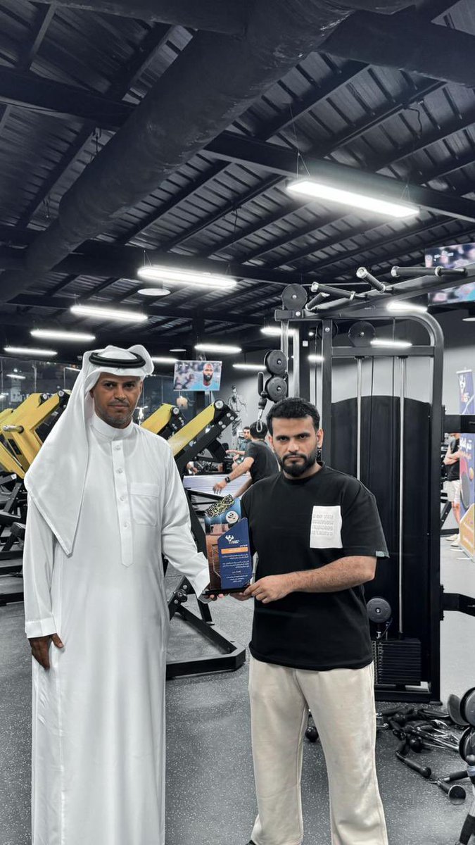 almotifstaduim's tweet photo. 🟥 تكريم الرعاة والداعمين|

كرمت إدارة #بطولة_الحزم_الرمضانية_بالداير الرعاة والداعمين للبطولة .

🟨 نادي كوكب القوة الرياضي

#محافظة_الداير
#ملعب_الموطف 
#رمضان_2026 
#رمضان https://t.co/fbSZGOZG67