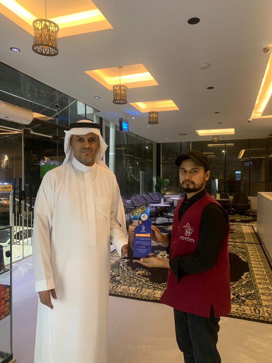 almotifstaduim's tweet photo. 🟥 تكريم الرعاة والداعمين|

كرمت إدارة #بطولة_الحزم_الرمضانية_بالداير الرعاة والداعمين للبطولة .

🟨 مهيلة المرقاب 

#محافظة_الداير
#ملعب_الموطف 
#رمضان_2026 
#رمضان https://t.co/pTQLSgUXIn