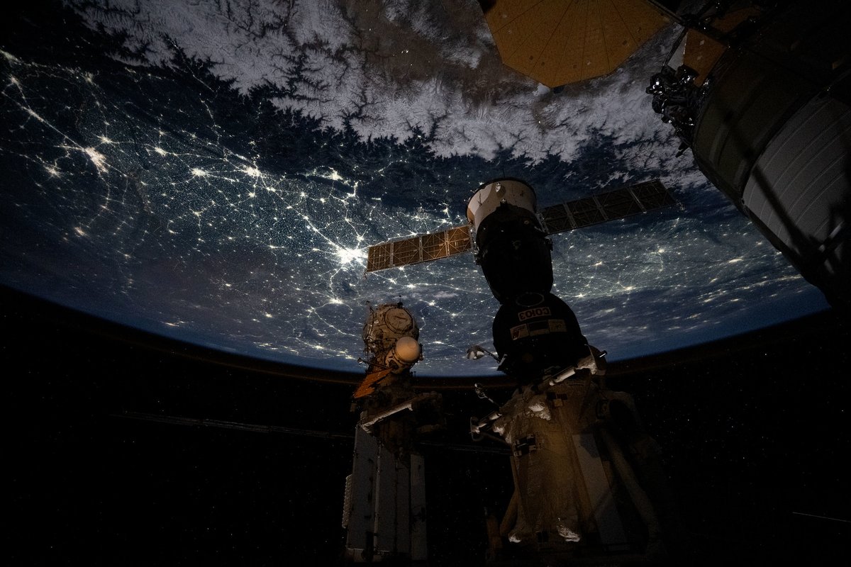 International Space Station tweet media