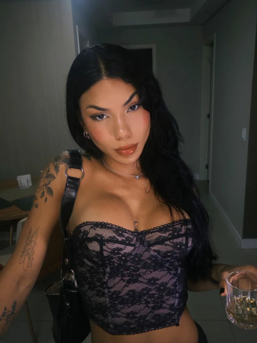 Alice Bellucci tweet media