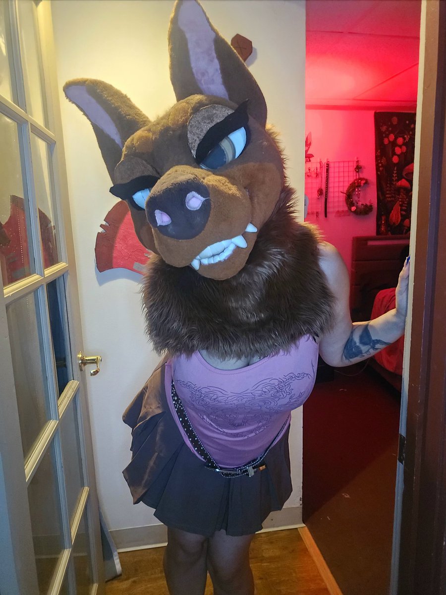 The queen tweet media