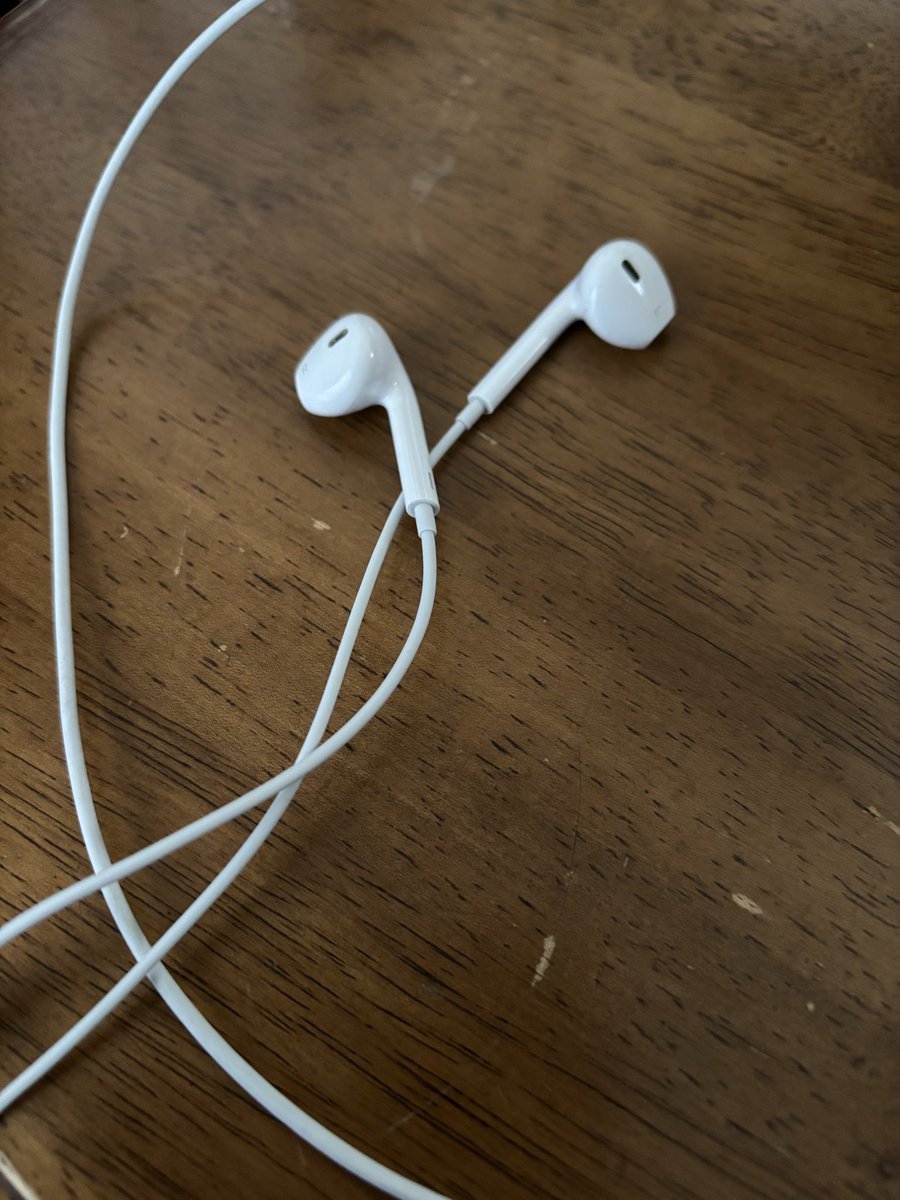 音は好きだし、出来れば使い続けたいんだけど…数秒に一回必ず落ちてくるから直すのが面倒😭いい方法ないかしら