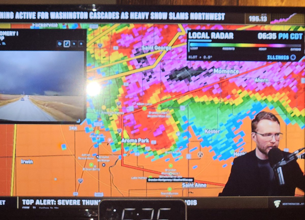 LadyShadowRaven's tweet photo. I'm absolutely GOBSMACKED at this storm. This was absolutely devistating to watch this unfold. I pray that everyone can be rescued or recovered, if there are any casualties that the number is small &amp; for all the first responders &amp; the people effected.

#weather #tornadoes #storm https://t.co/jJpDbk2tTx