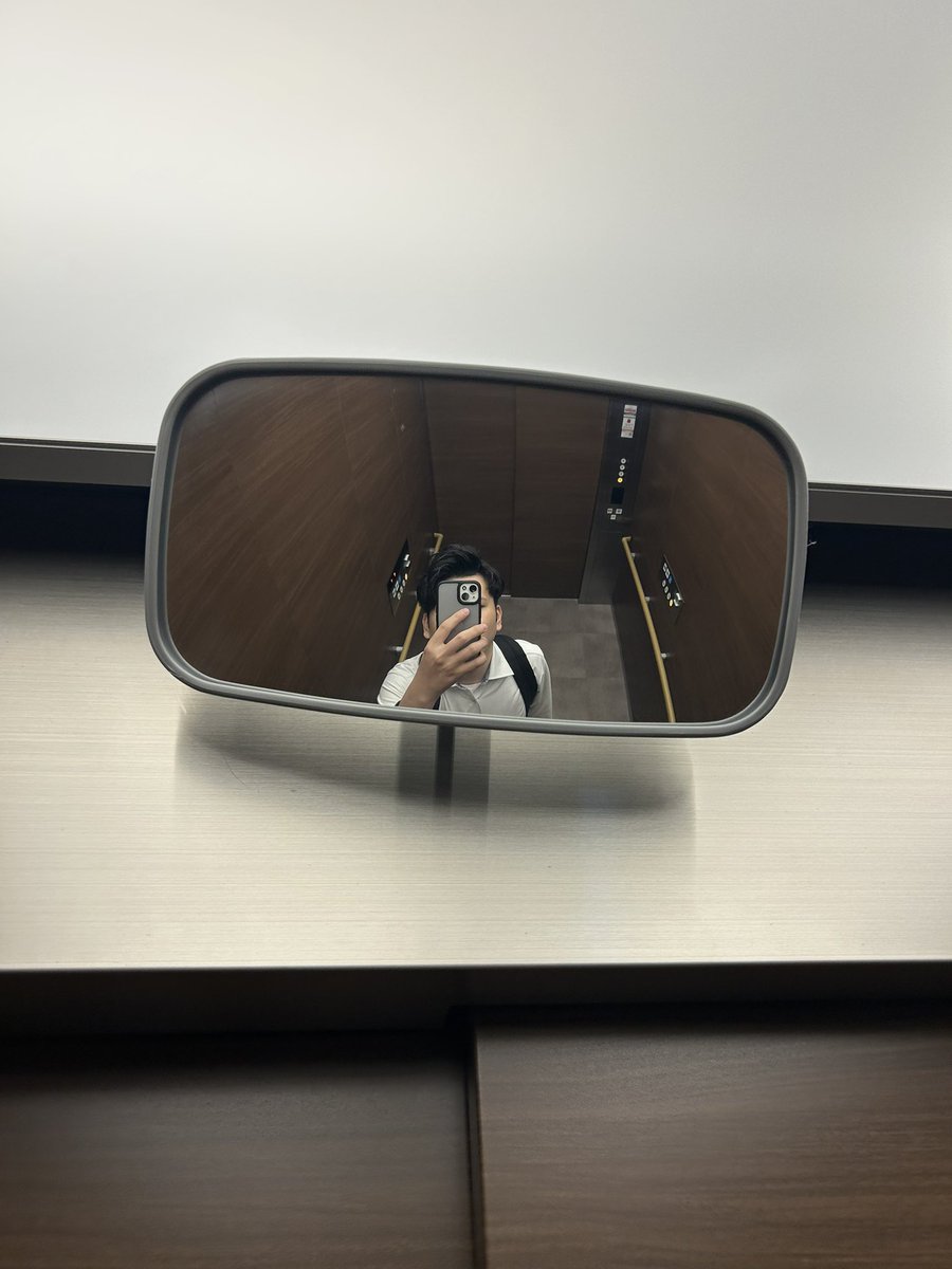 やまん tweet media