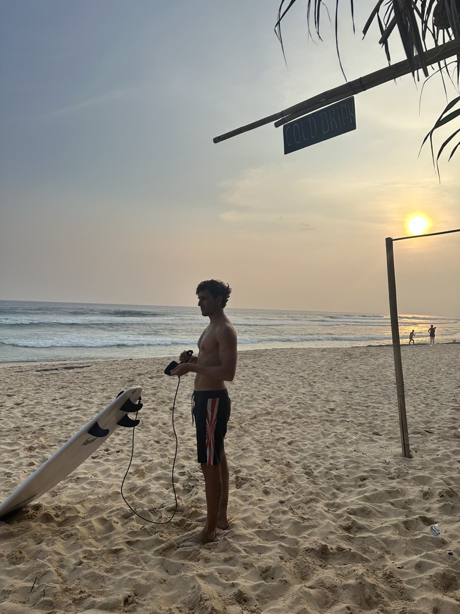 Surfeando el Merval tweet media