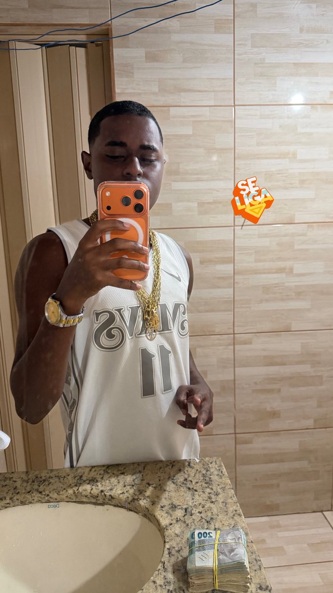 Sagate_10's tweet photo. 🤴🏾🔝 https://t.co/3rWO0vyiK3