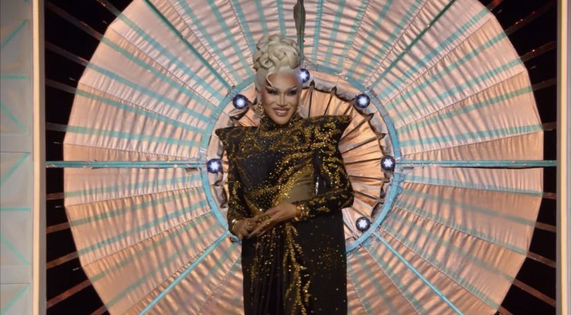 mintyfreshhub's tweet photo. SHEโS BACK! ๐คฉ
A preview of Minty Freshโs look for the upcoming #UKvsTW3 reunion.
#DragRaceUK #DRUK #TeamMintyFresh #TheFutureIsFresh #MintyFreshVSTheWorld @minortiz https://t.co/0qyEhyB7V6