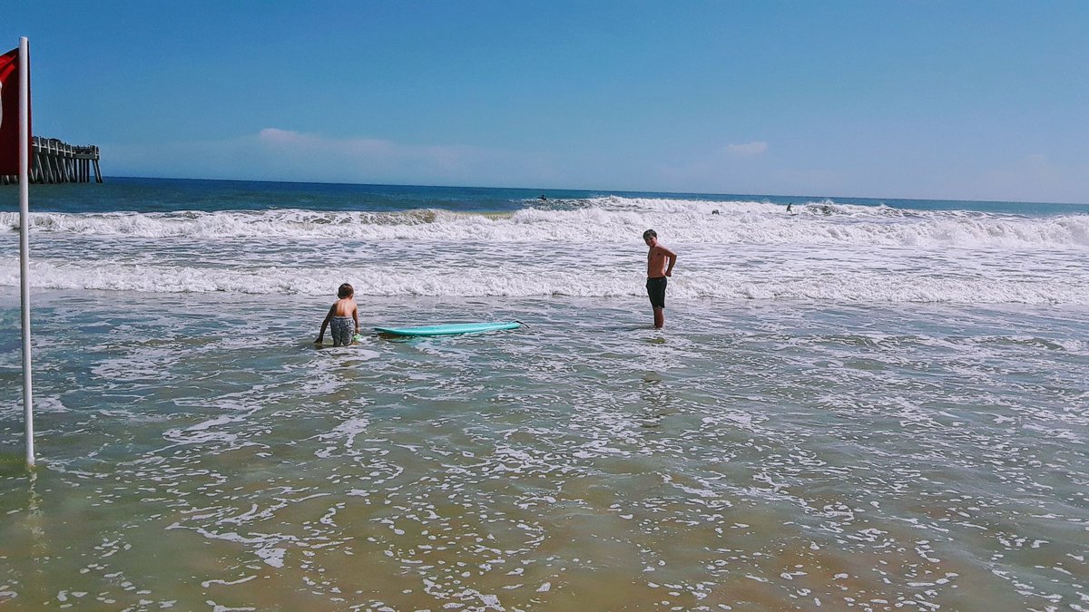 DonnaJAZgal's tweet image. Parting shots of the #beach🏄‍♀️in the #AtlanticCoast city of Jacksonville Beach, #Florida.
#travel😎