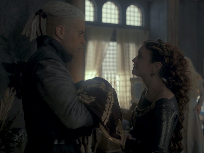 notinherthrall's tweet photo. There's so much to discuss about Alicent &amp; Laenor bc their show dynamic especially embodies how women are very capable of benefitting from and weaponizing patriarchy, even against men. People tend to ascribe that to Rhaenyra, but that's actually the kernel of Alicent's character. https://t.co/45fagE0pg4