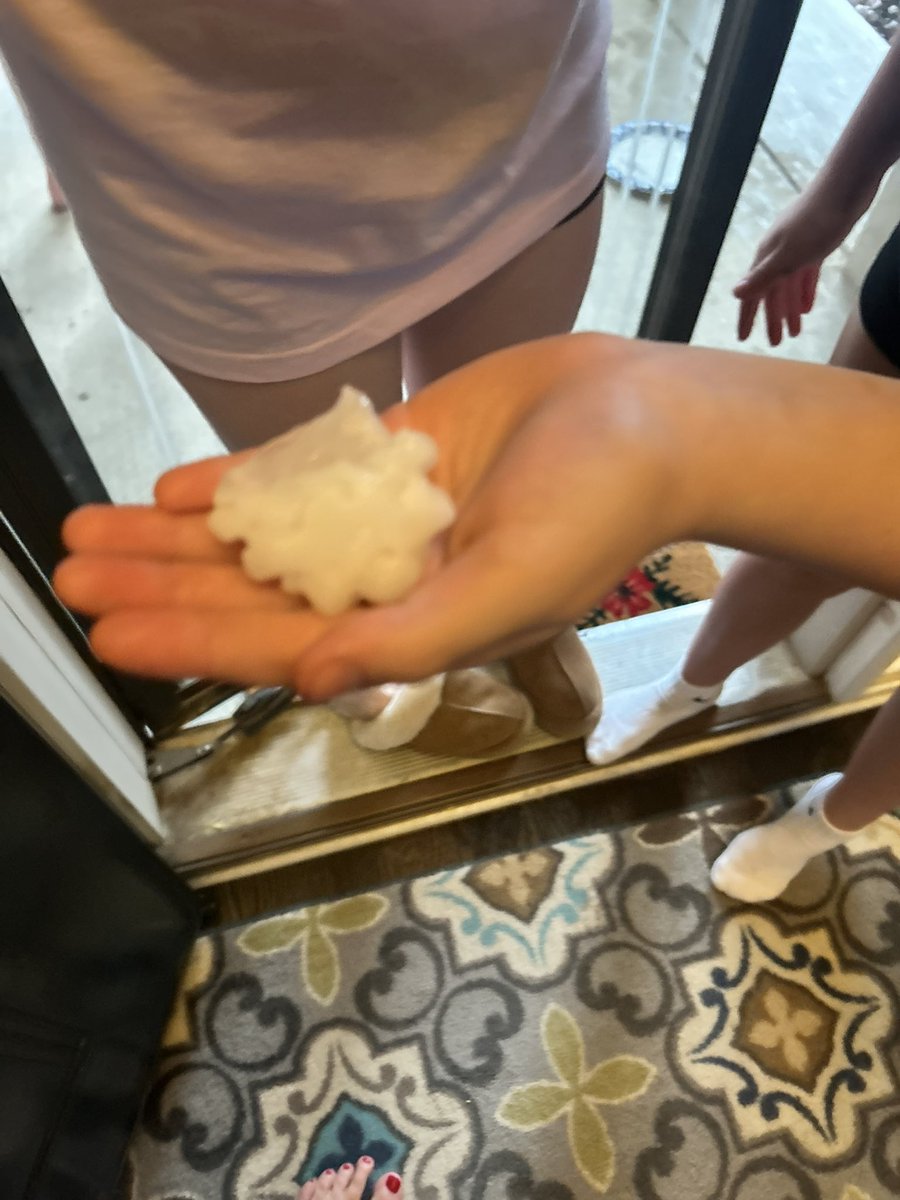 Angie Sharp tweet media