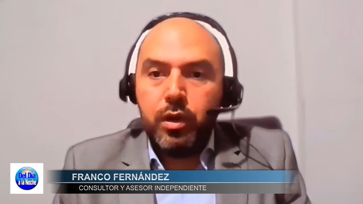 deldiaalanoche_'s tweet photo. “Al inicio se cerraron las plantas mineras por resolución. Tras mesas de diálogo, se explicó el proceso: hoy más de 54 plantas ya reabrieron, 18 siguen en evaluación, con control estatal, en un sector del que dependen 89 mil personas.” @francofer1
#EnVivo: https://t.co/VwyRSk1tPj https://t.co/hX9deEBJPk