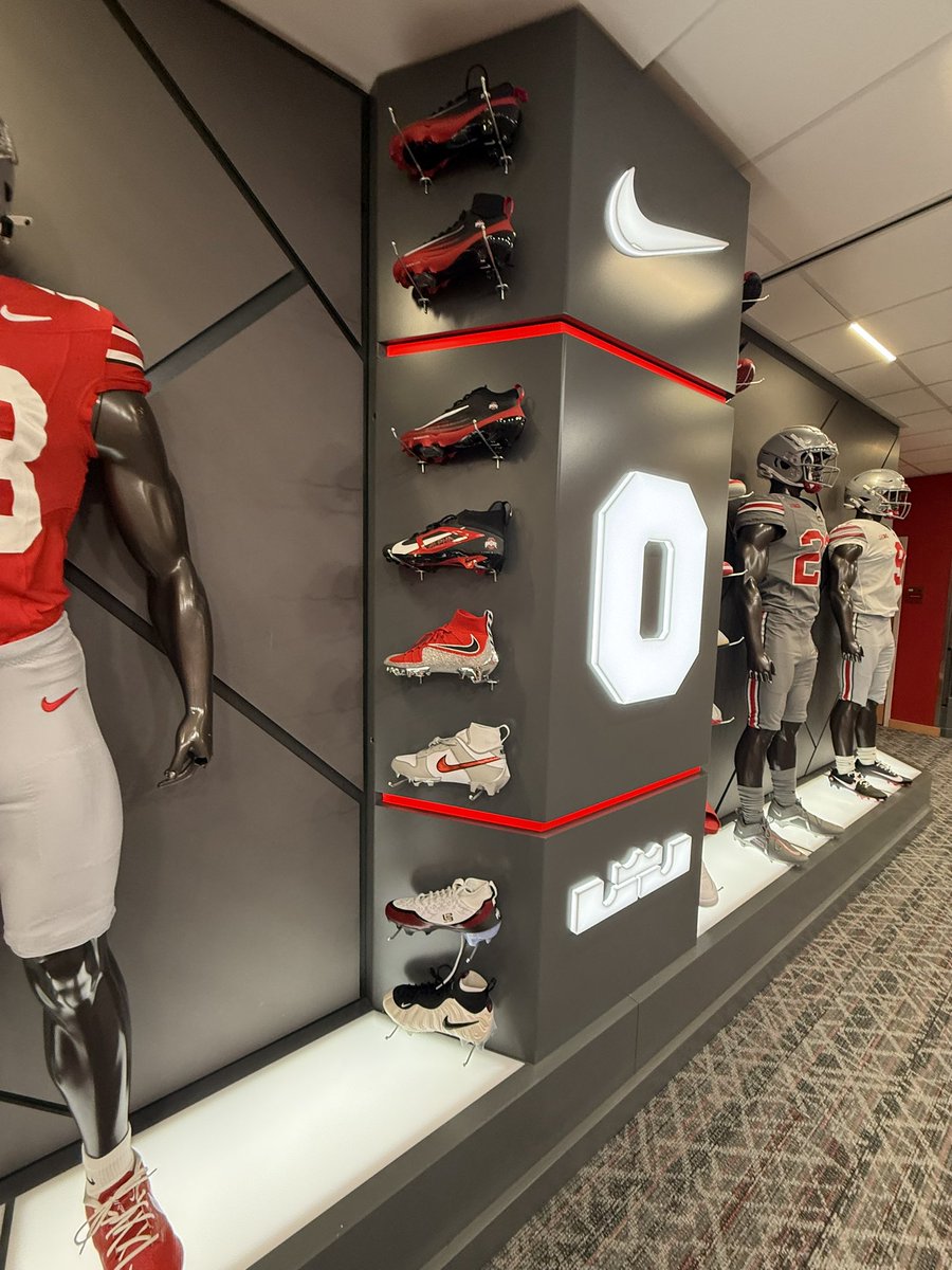 Tyler Noble tweet media