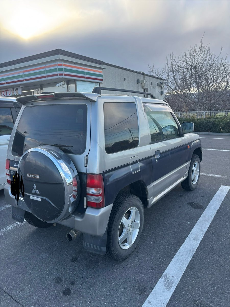 shup217's tweet photo. パジェロミニ　売ります。
実働車検付き今年11月末まで、
ターボ5MT 訳あり。要現車確認。
走る、曲る，止まる問題ないです。
訳あり内容は、メモのスクショをご覧ください。
値段は、10万で、フォロワーさん、業者さん優先で売りたいのでその方は、値引きします。
場所は、埼玉県北部になります。 https://t.co/3VeaUAw4Ki