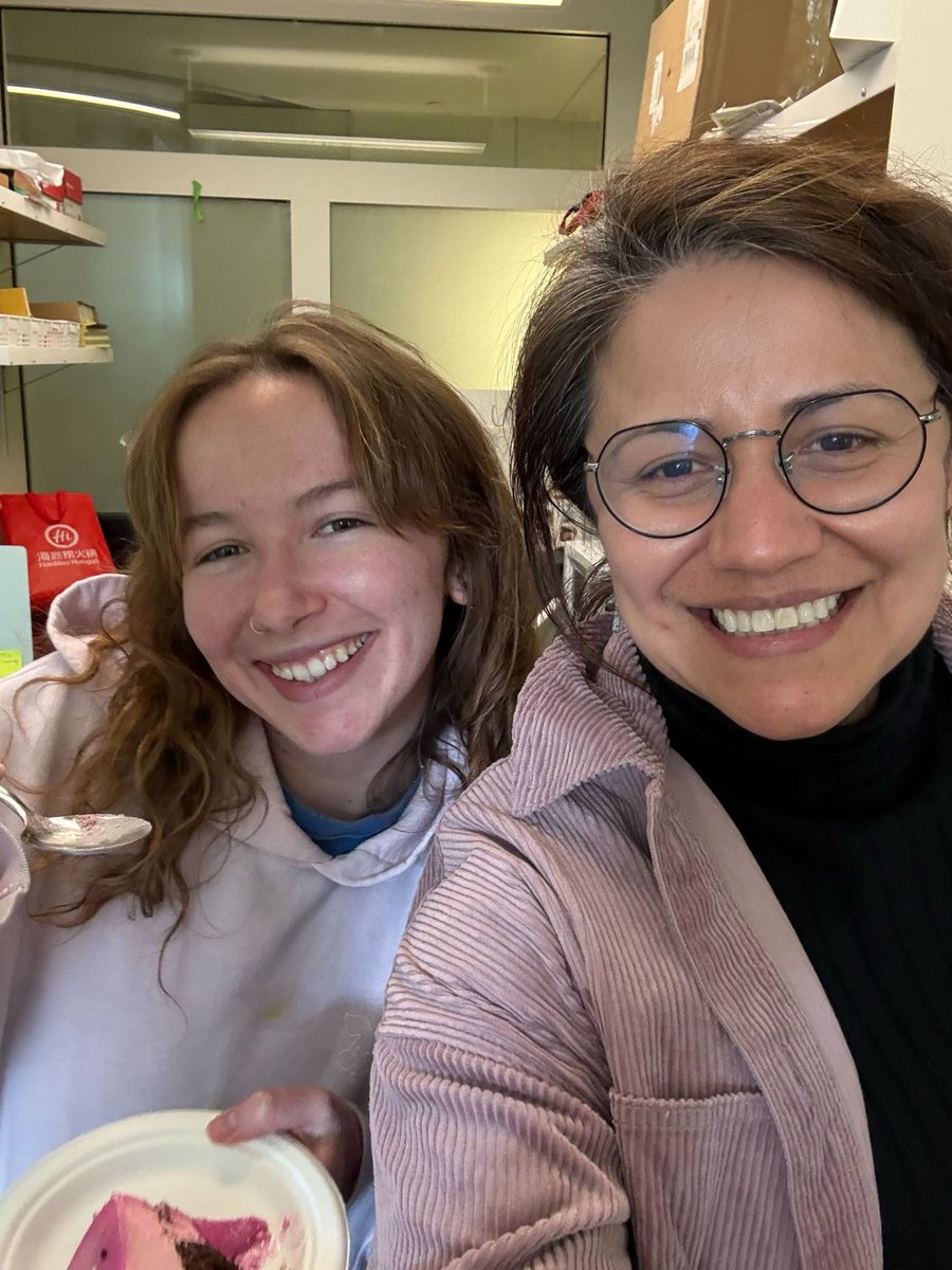 reyes_lab's tweet photo. A little late birthday celebration of our amazing lab technician, Julianne🥳🎂 The cake was a bomb💥 https://t.co/kfucXdR0HO