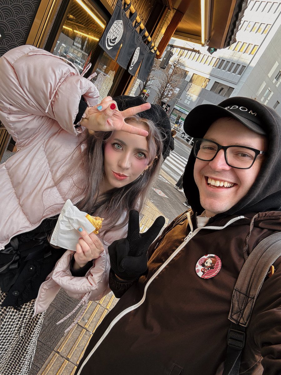 CloverClub 🍬🎪🏴‍☠️ tweet media