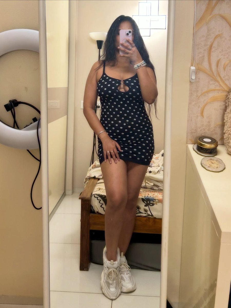 Sin_City007's tweet photo. Good Morning Guys ❤️  

How was your sleep last night? 🤪✨  
Did you sleep alone… or with someone special? 😉💖  

आपको कल रात कैसी नींद आई? 😘✨  
अकेले सोए थे… या किसी के साथ? 🤪💖  

#GoodMorning #MorningFun  
#FlirtyMood #SmileMore #LoveYouAll https://t.co/nuNdHNybE4