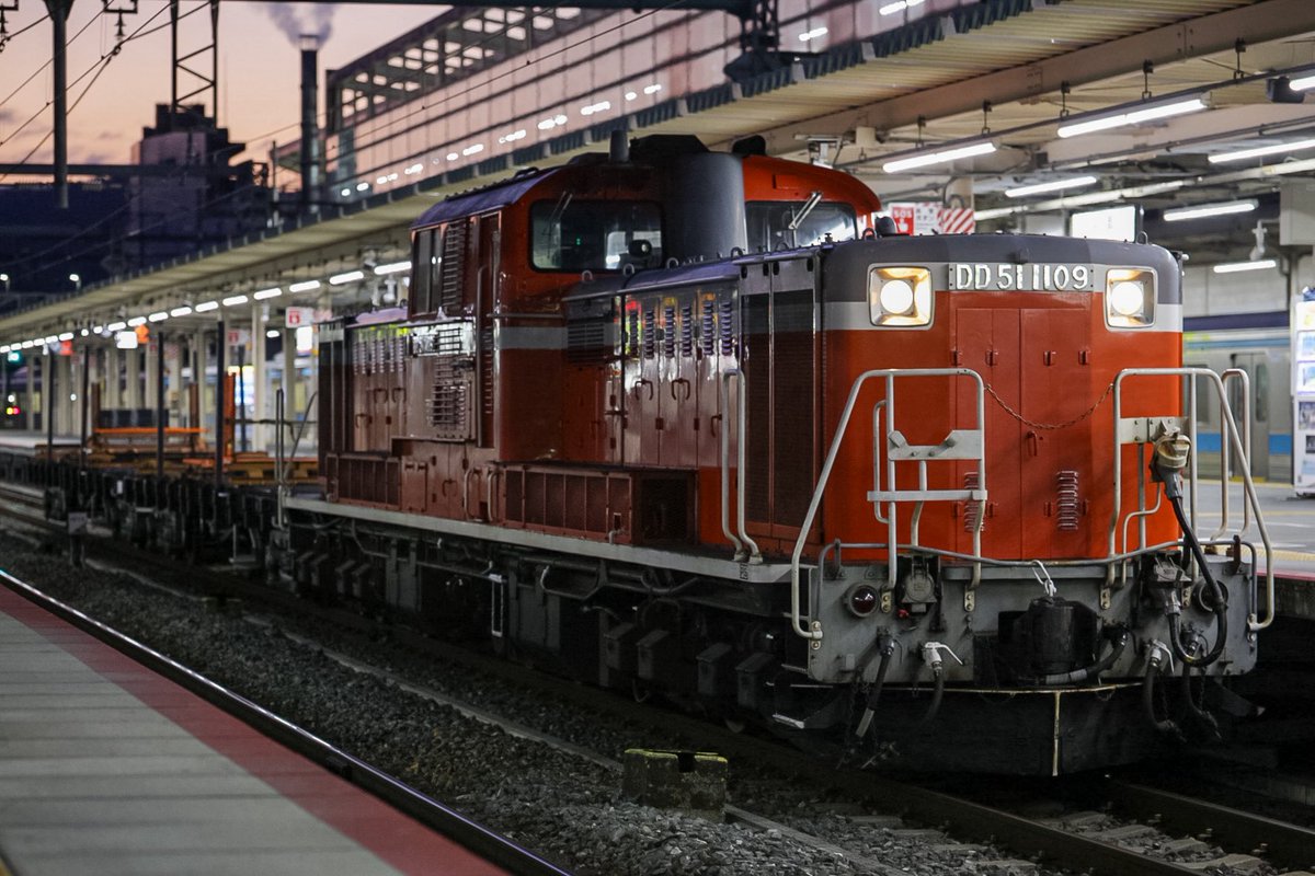 citrus_ph's tweet photo. 2026/3/11
工9692レ　王寺→向日町操
DD51 1109 +チキ6000×2B
「郡山材料工臨返空」

本日も1109。前回に比べて大分と明るくなってきました。 https://t.co/PPCnCO4a8w