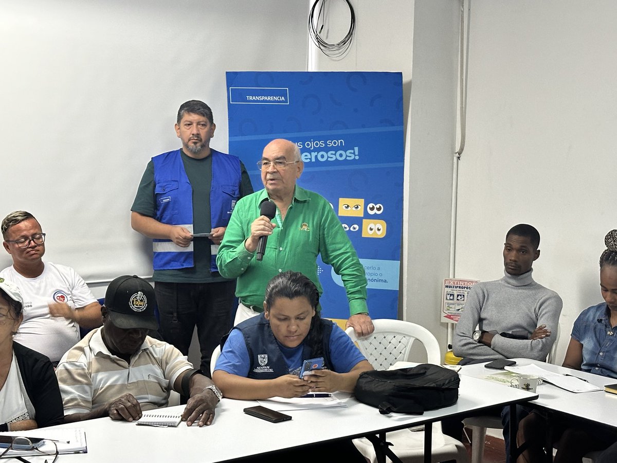DAPDCali's tweet photo. Continuamos con la participación ciudadana en la revisión y ajuste del #POTCali. En la Comuna 14 realizamos un taller de #FormulaciónParticipativa. Seguimos escuchando a la gente. Recibimos observaciones a las propuestas preliminares de normas, programas y proyectos. #RAPOTCali https://t.co/RKDhKxnLvk