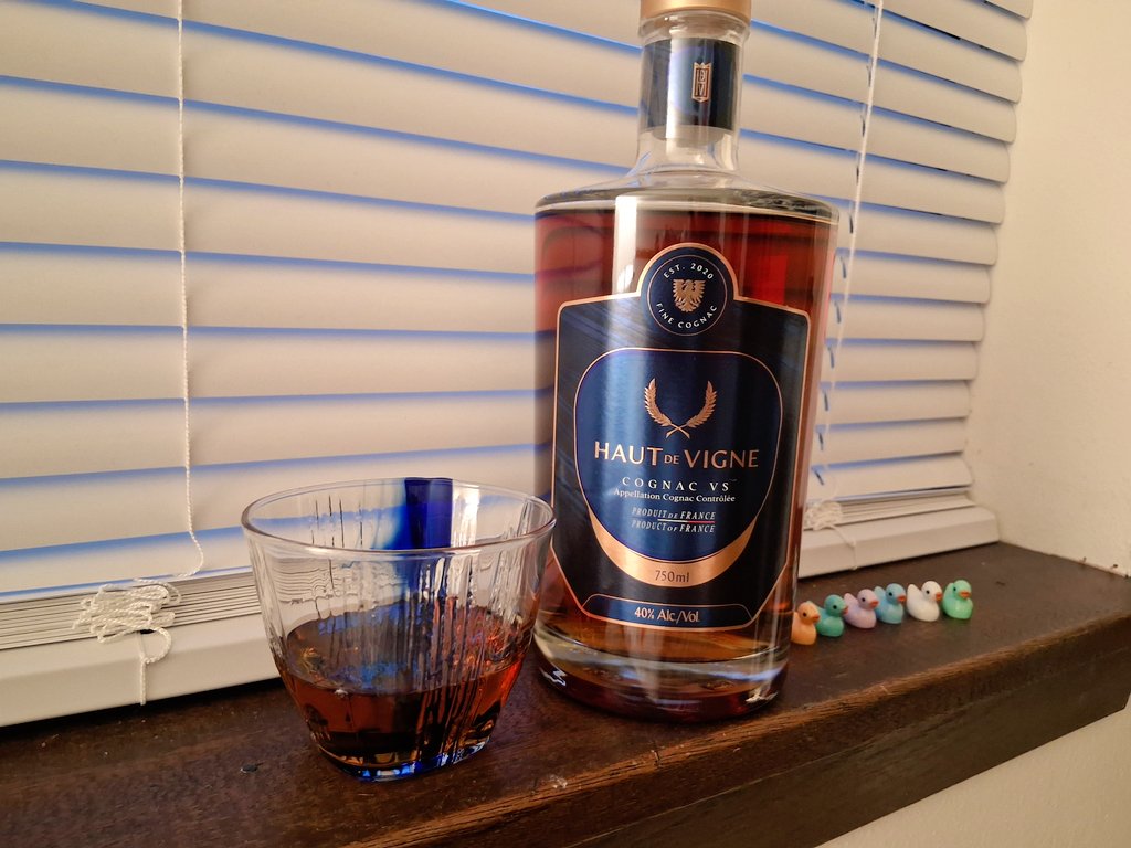 As I was going through my bags today I found this handsome guy which I had totally forgotten that I had bought it bfr moving to my place.  
This is so damn good 🥃Cheers.