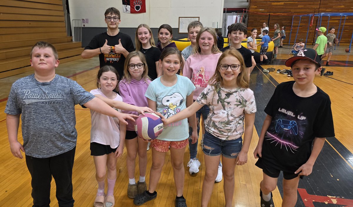 CABIntermediate's tweet photo. The 4th and 5th Knightstown Intermediate School Grade Sock Hop was a hit!  Great music, great snacks, great friends, and great moves on the dance floor, and plenty of games! Our students definitely know how to have fun! https://t.co/C6OsSuUR1u