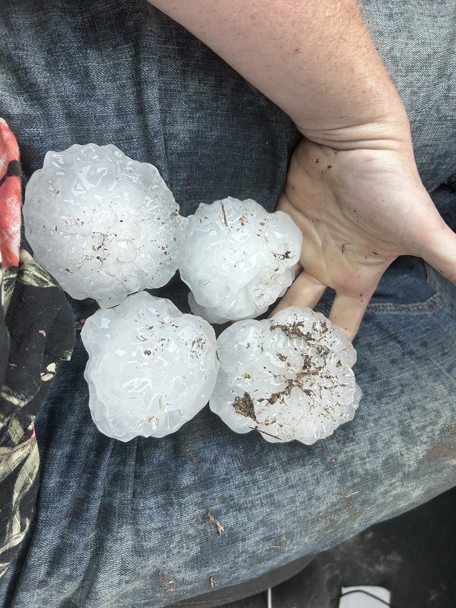 Large 3”+ hail in Camp Wood, TX 10 minutes ago. @NWSSanAntonio