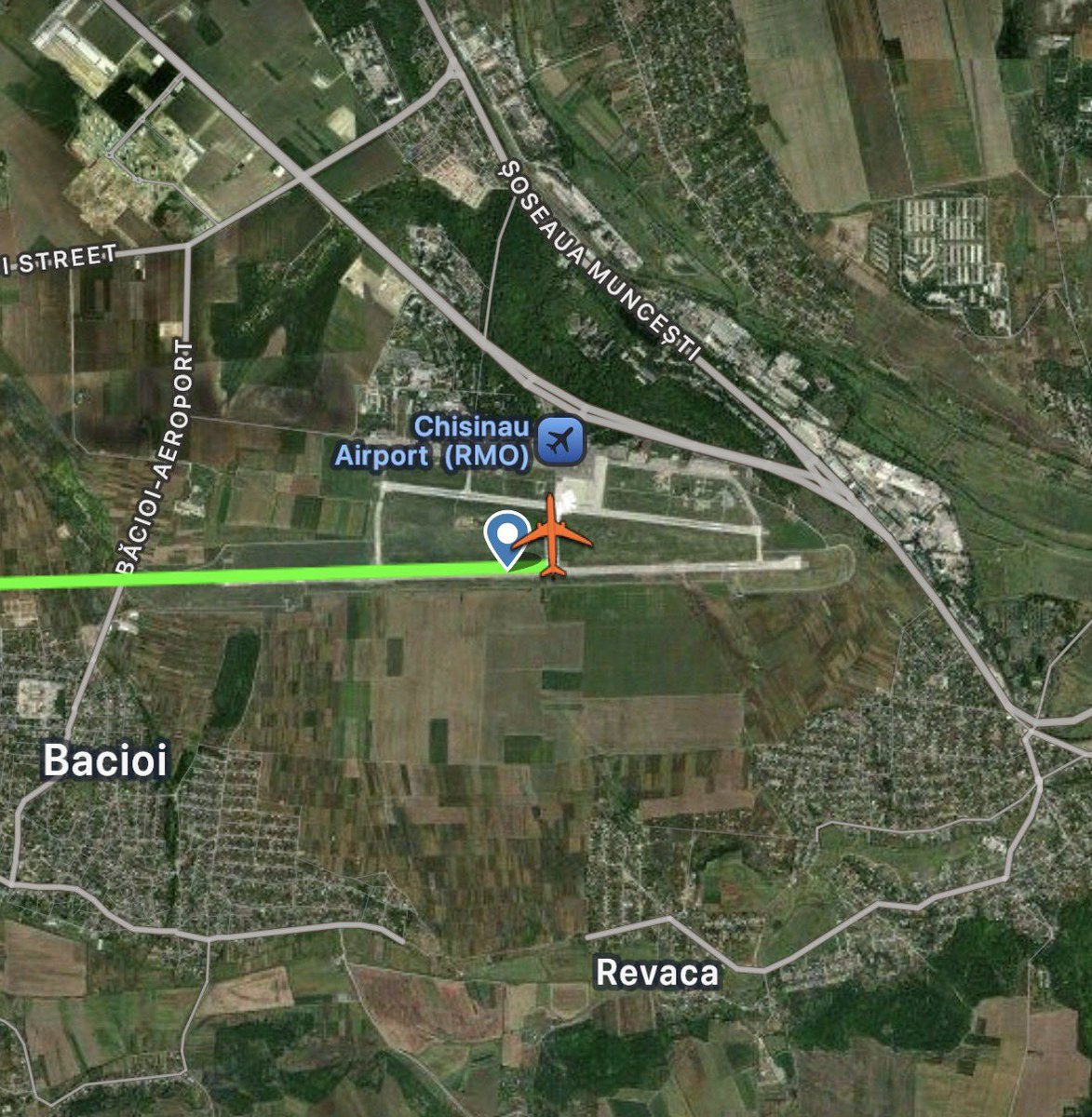 ICE Flight Monitor tweet media