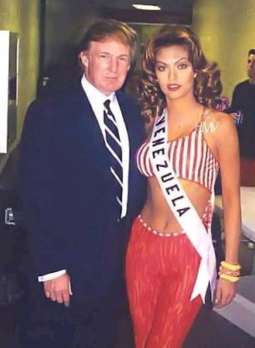 ExplorerMoment's tweet photo. Donald Trump and Miss Venezuela, 1997. https://t.co/cbKYDXH3cF