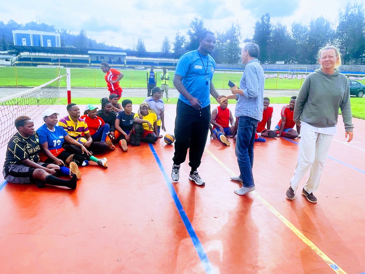 Coach Mandela tweet media