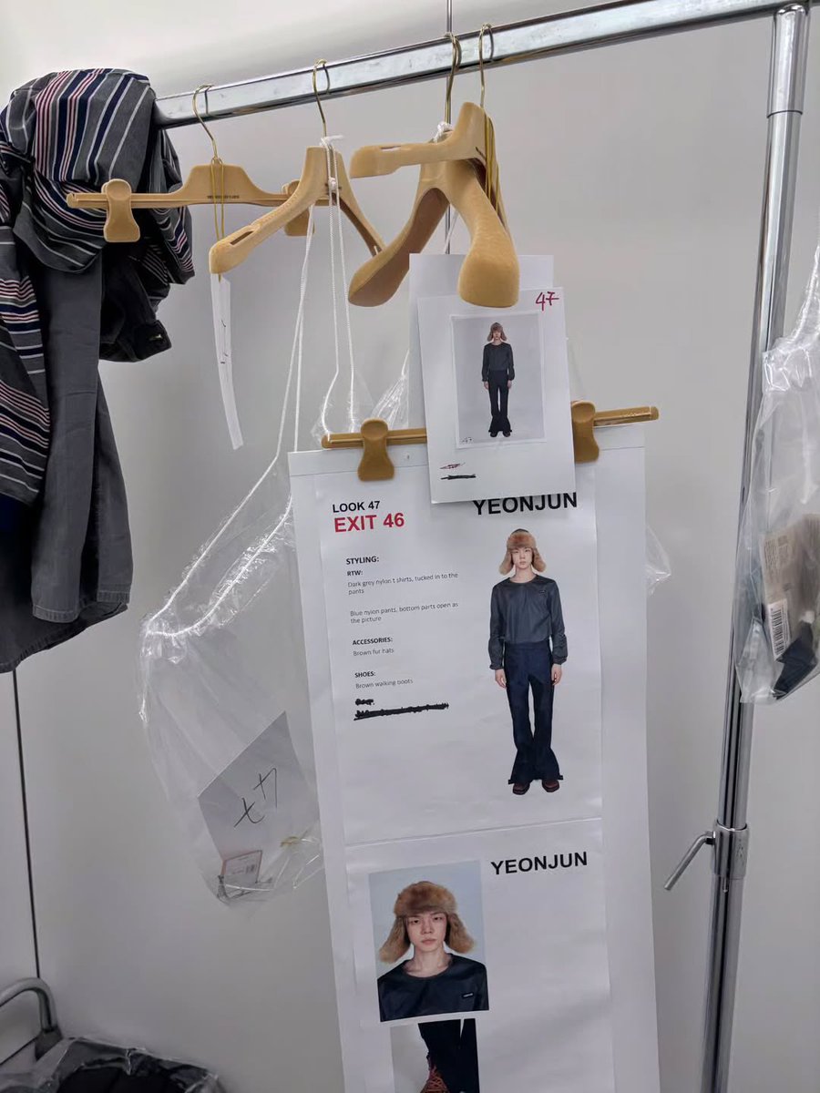 christine ✮ tweet media