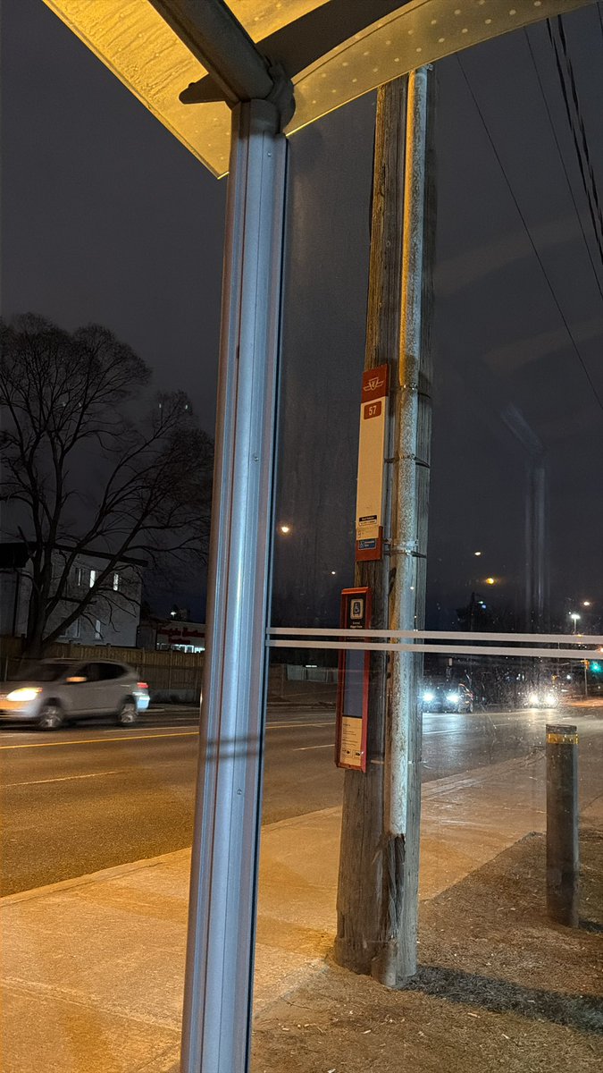 reporting_bug's tweet photo. Bus number 57 came early at midland Ave at weybrighr crt south didn’t stop for me when I was almost at the bus stop, I even waved at the driver but she didn’t care! @TTChelps @TTCnotices @ttcriders #ttc #toronto #helpless https://t.co/SO94LBw50w