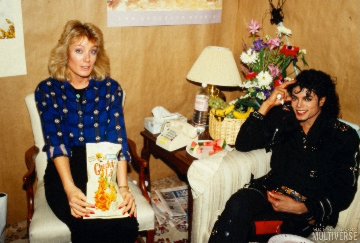 Rare behind the scenes of the "Bad" short film.
December 1986.

#MichaelJackson #Bad #MichaelMovie #KingOfPop