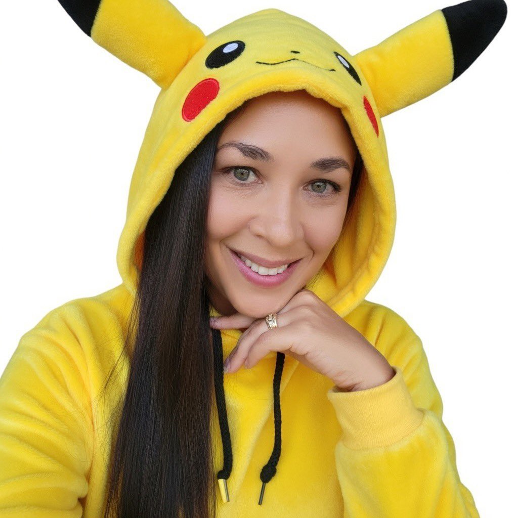 Keep it PROFRESH with a dash of ratchet. $Catchu Outside. 🤌 <a href="/catchuonsolana/">Catchu</a>