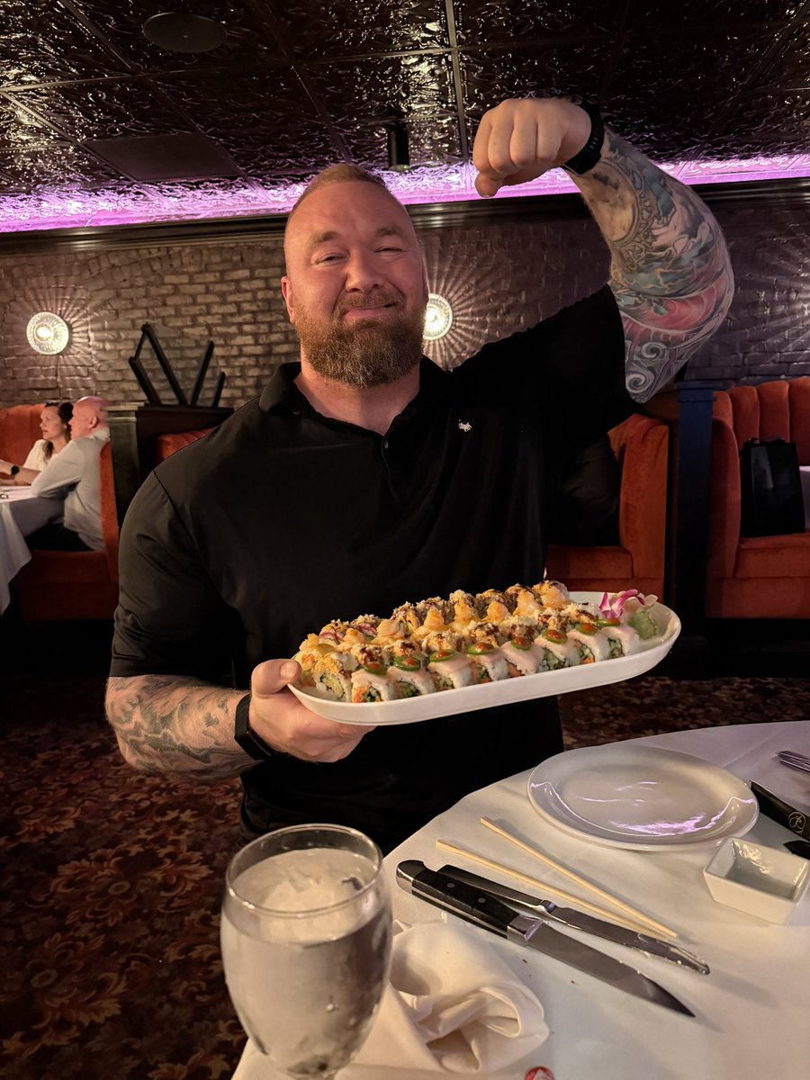 Hafþór J Björnsson tweet media