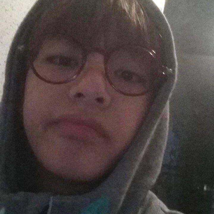 teenage taehyungie you’re my eeeverything <3