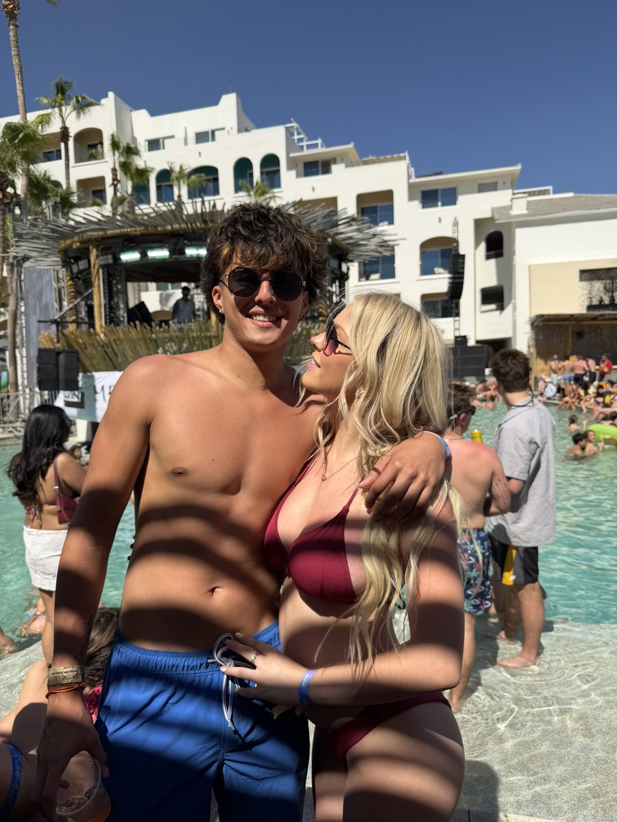 goddess kenz tweet media