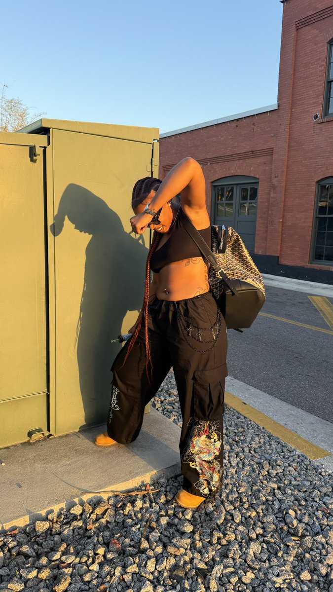 2prettii_tim's tweet photo. 🧨 https://t.co/YdJ8pxKv9Y
