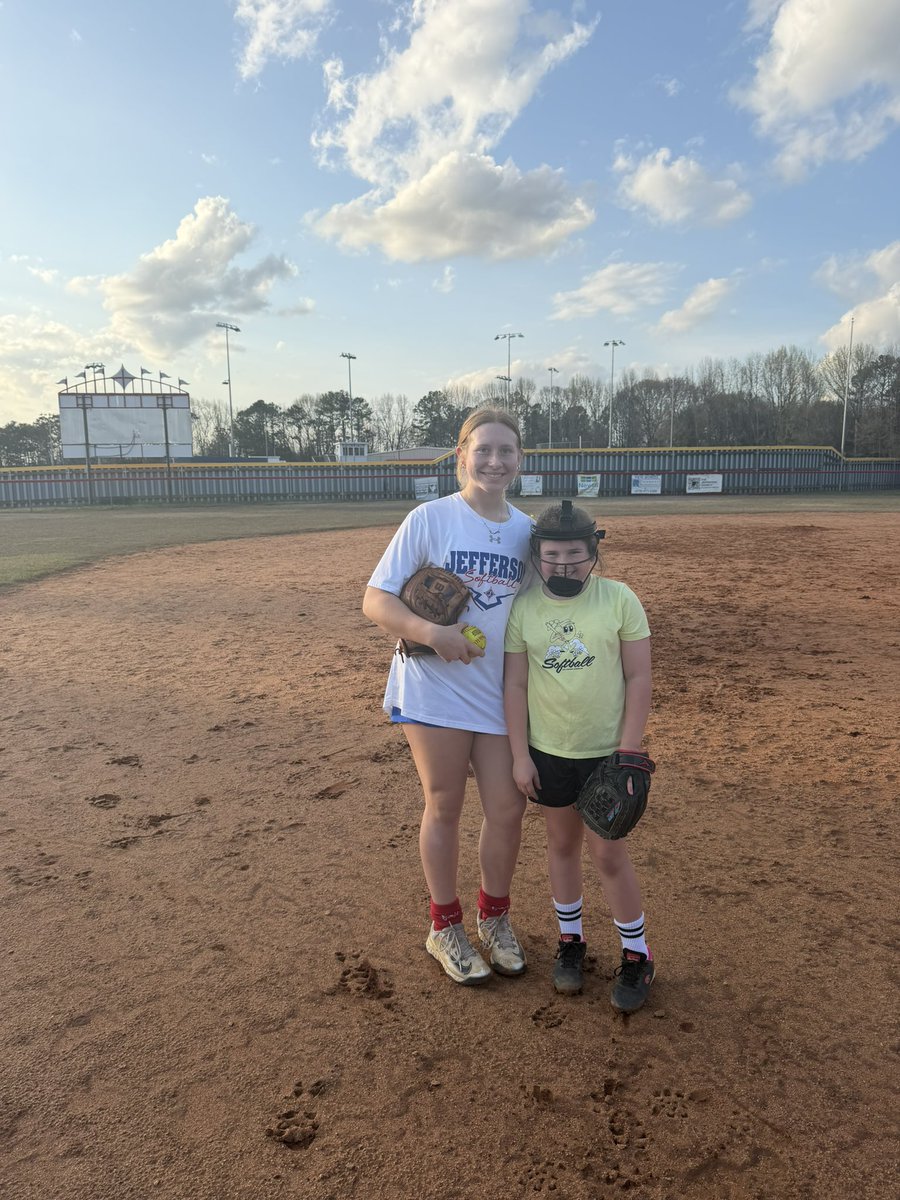 Coach Bailey tweet media