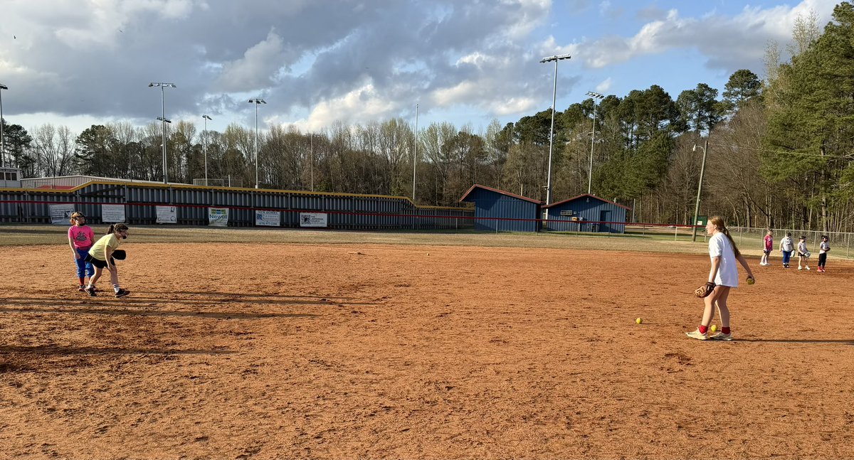 Coach Bailey tweet media