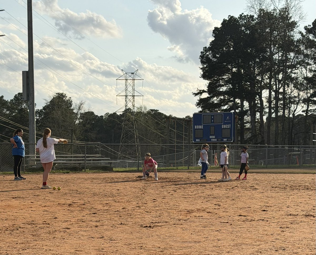 Coach Bailey tweet media